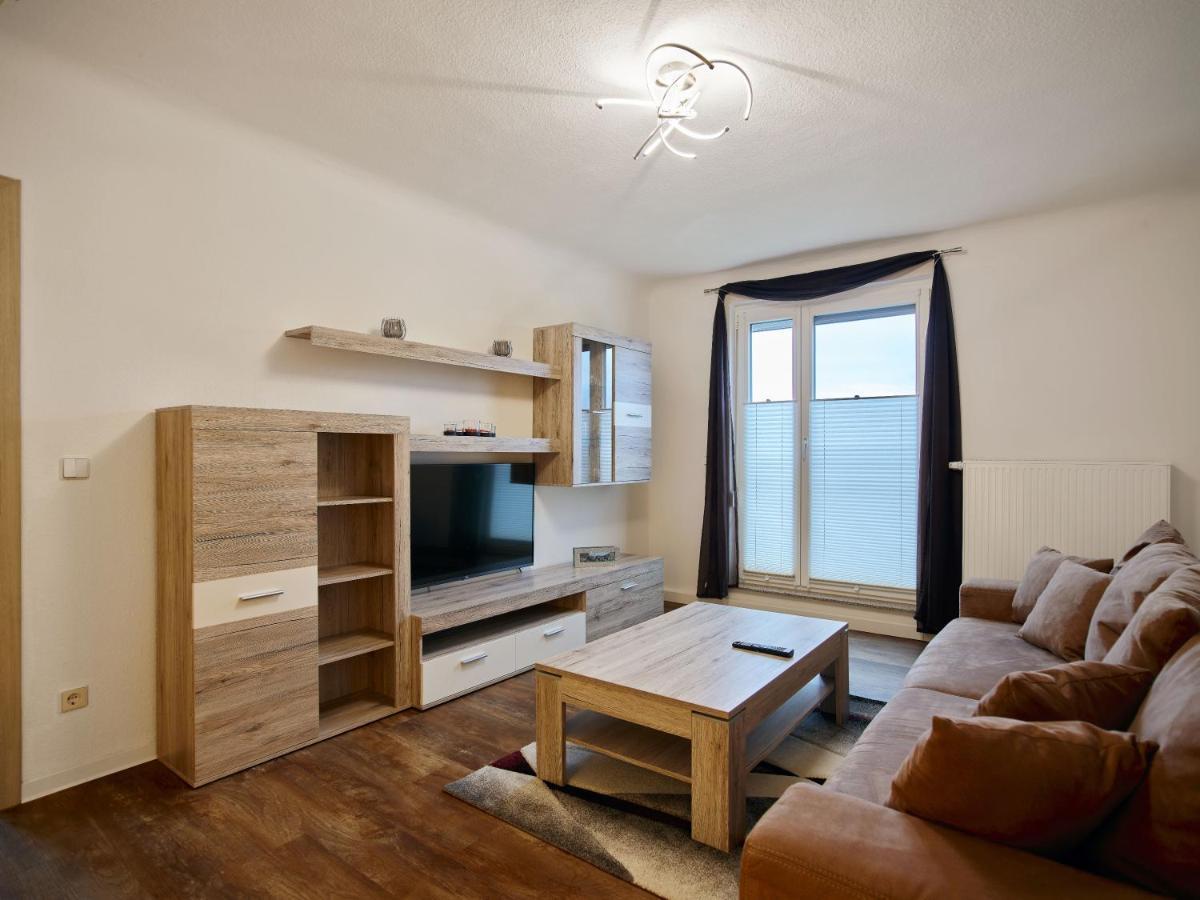 Gaeste- Und Ferienwohnung In Der Sportstadt Riesa Extérieur photo