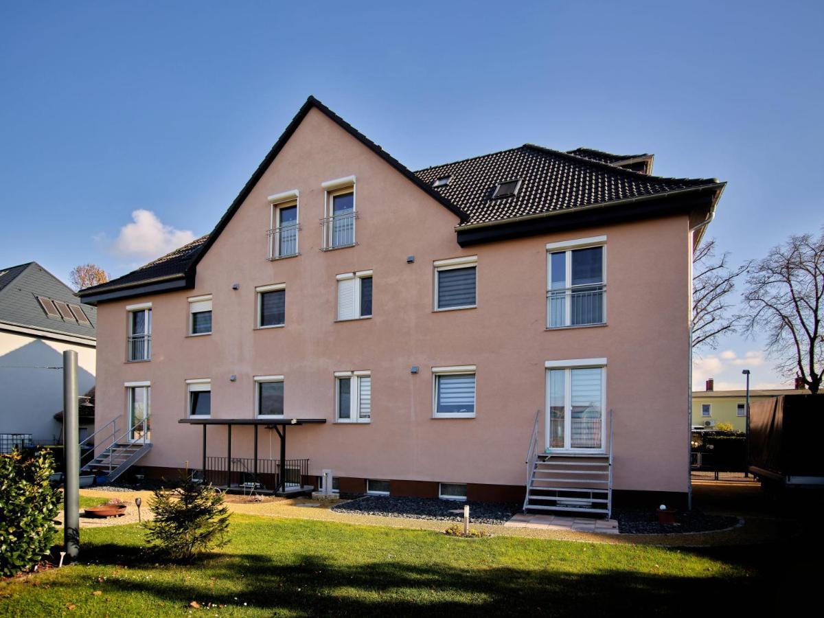 Gaeste- Und Ferienwohnung In Der Sportstadt Riesa Extérieur photo
