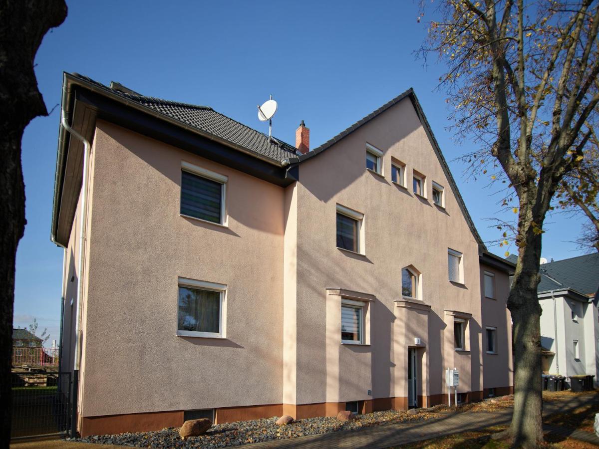 Gaeste- Und Ferienwohnung In Der Sportstadt Riesa Extérieur photo